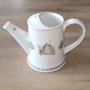 Pfaltzgraff  Naturewood Portfolio Watering Pitcher